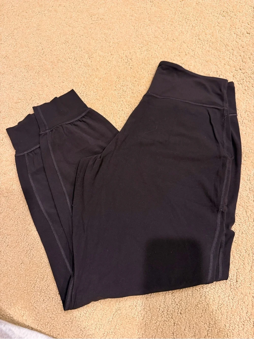 Lululemon women’s align joggers